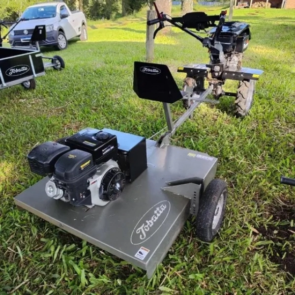 Roçadeira Traseira Motorizada RTM-900 com Motor Gasolina TE150-XP